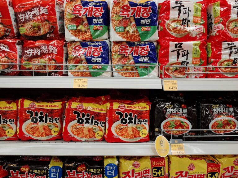 various-korean-ramen-on-shelf